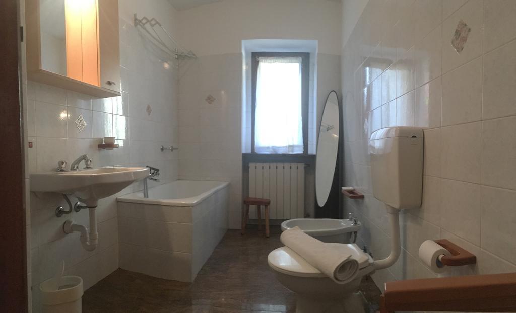 Agriturismo La Grange Pont-Saint-Martin Ruang foto