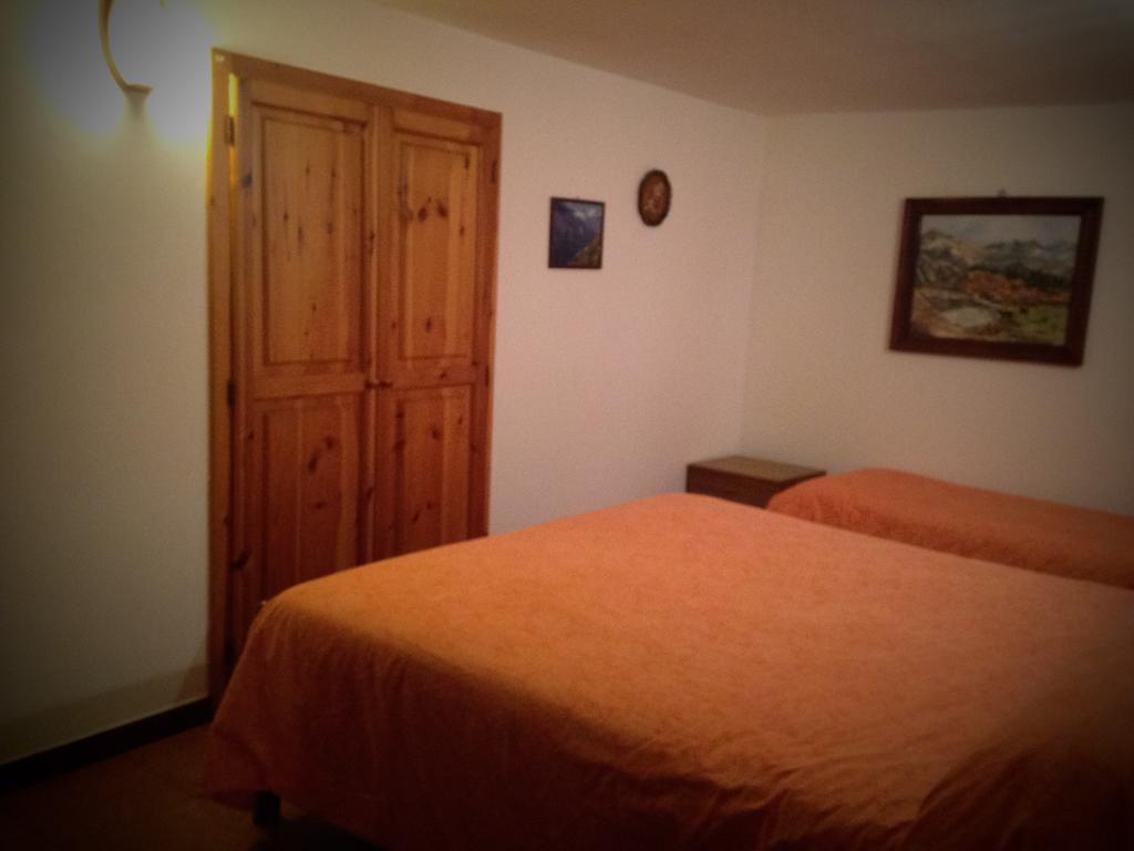 Agriturismo La Grange Pont-Saint-Martin Bagian luar foto