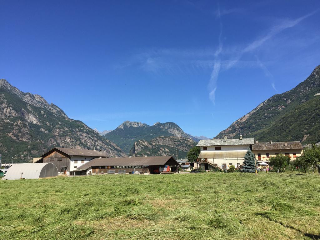 Agriturismo La Grange Pont-Saint-Martin Bagian luar foto